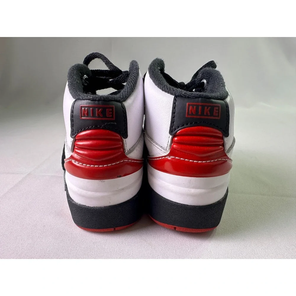 Jordan 2 Retro‎ Chicago 2022 Toddler 11C White Red Classic OG High Top Sneakers